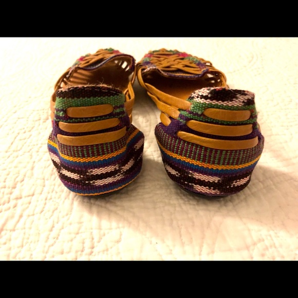 NEW Aztec Huarache Sandals - Picture 3 of 4